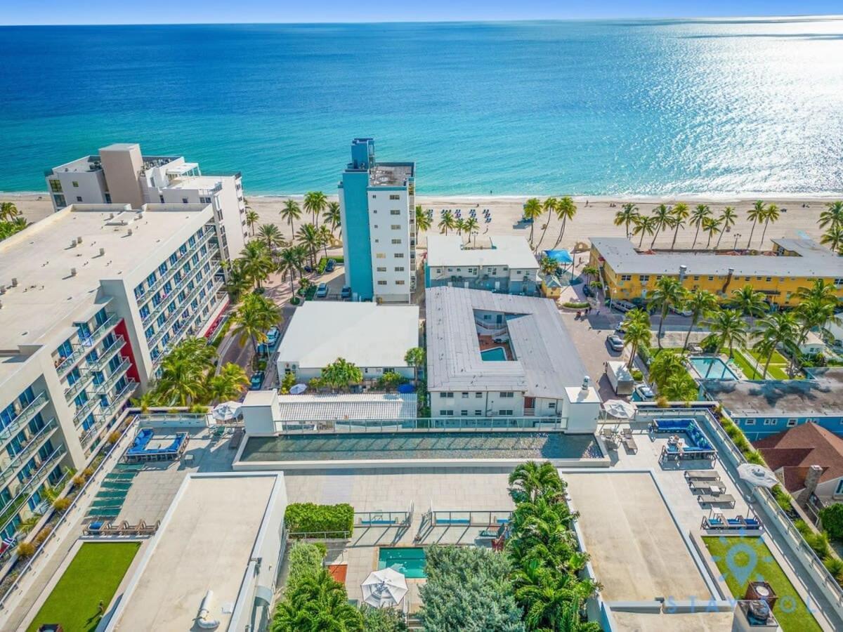 Apartment With Bay View Balcony - Pool - Up To 6 - Gym Холивуд Екстериор снимка