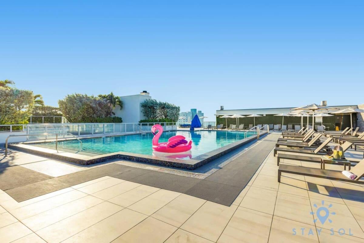 Apartment With Bay View Balcony - Pool - Up To 6 - Gym Холивуд Екстериор снимка