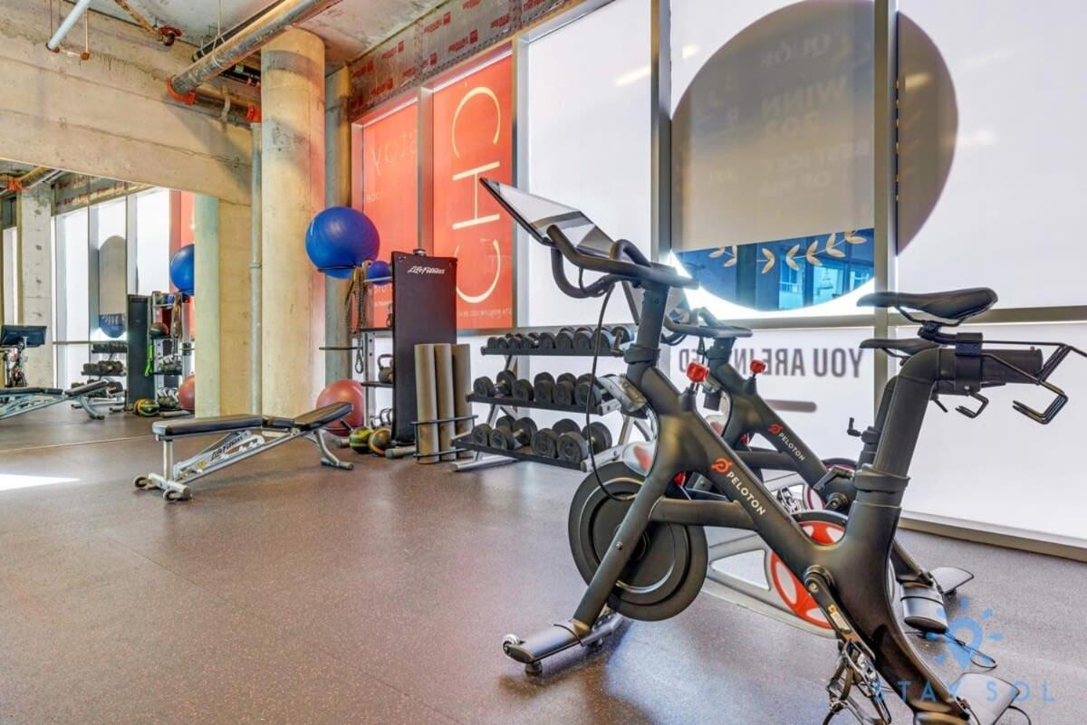Apartment With Bay View Balcony - Pool - Up To 6 - Gym Холивуд Екстериор снимка